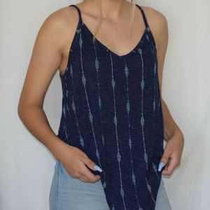 blue tank top